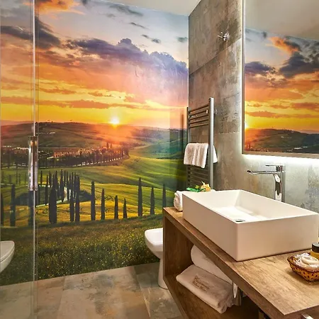 Hotel Casanova - Panoramic And San Quirico d'Orcia