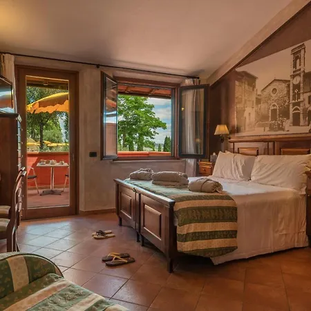 Hotel Casanova - Panoramic And San Quirico d'Orcia